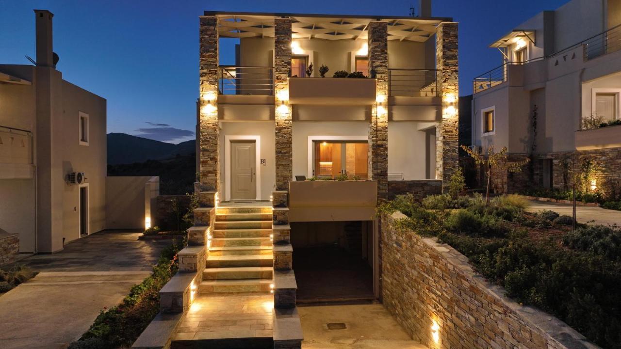 Vardians Villas & Suites Caristo Exterior foto